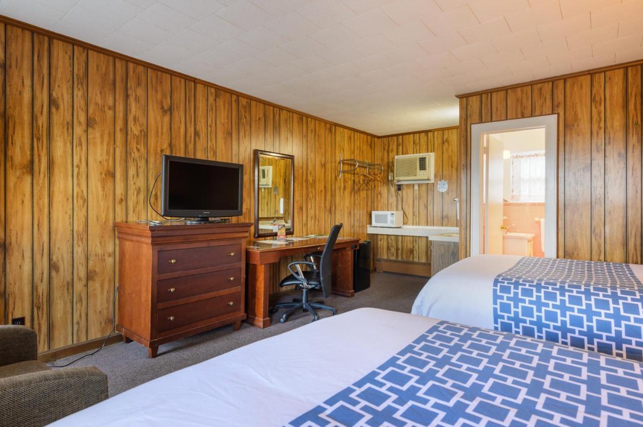 Knob Hill Motor Lodge Hillsville Bagian luar foto