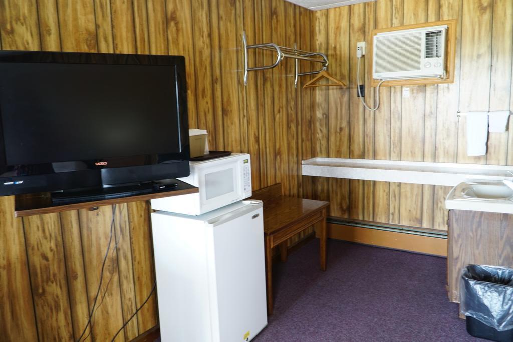 Knob Hill Motor Lodge Hillsville Bagian luar foto